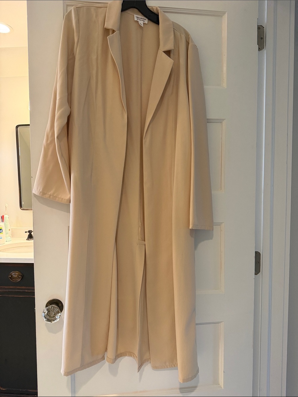 Women’s Long Open-Front Trench Coat in Light Beige